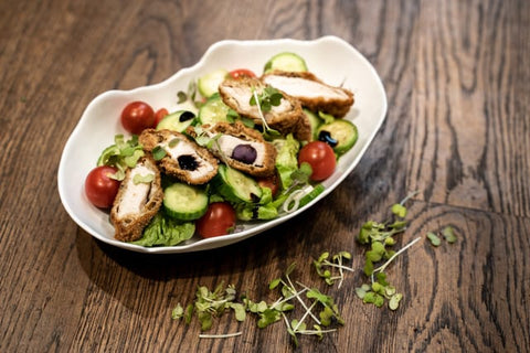 Hühnerstreifen in LENTIL STICKS Panade auf Salat